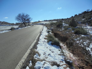 Imagen del pasado invierno de la carretera de Valmuel