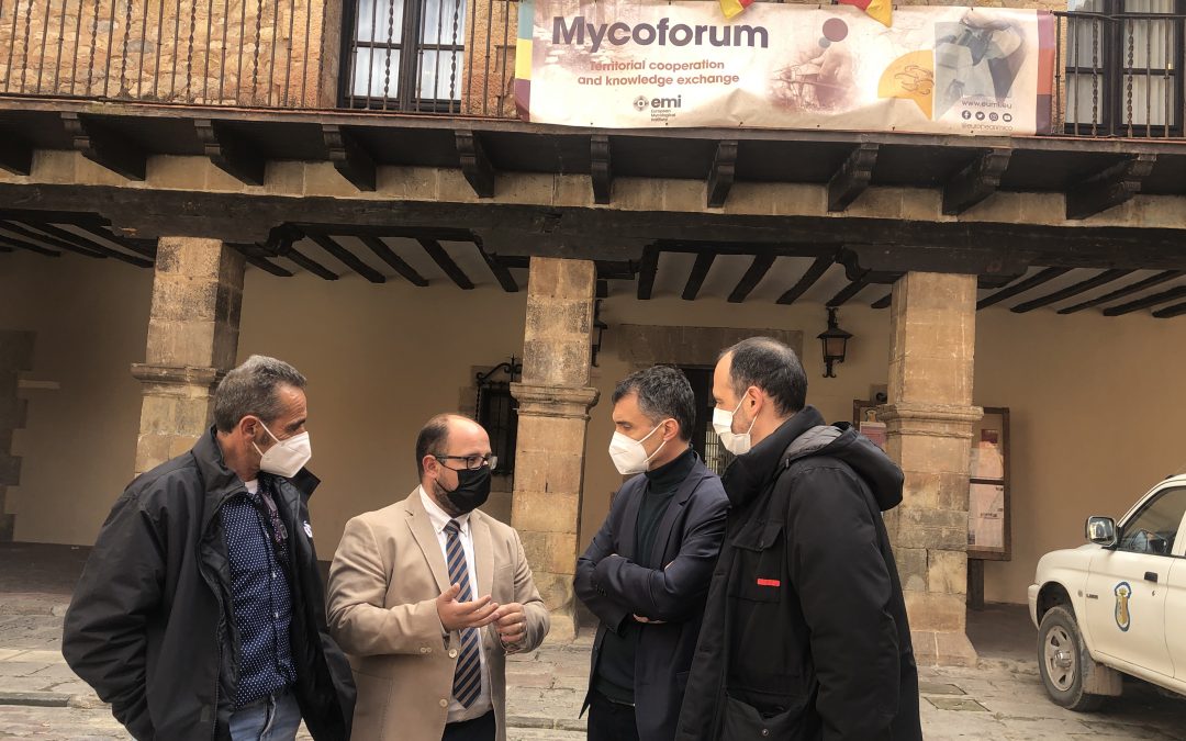 Expertos y aficionados a la micología de 25 países participan en Albarracín en Mycoforum