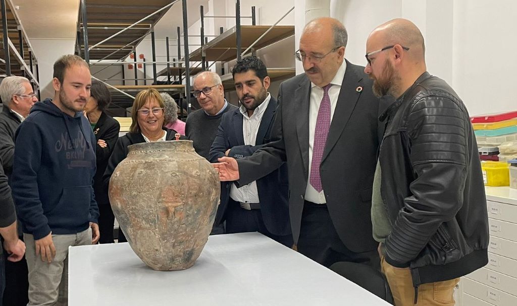 El Museu de les Terres de l’Ebre cede al Museo de Teruel una colección arqueológica proveniente del Matarraña