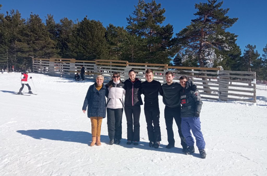 Gran acogida de la campaña de esquí escolar de la DPT  en su primera quincena