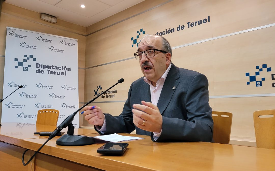 El presidente de la DPT, Manuel Rando, valora muy positivamente el plan integral de emergencias presentado por el presidente de Aragón Javier Lambán