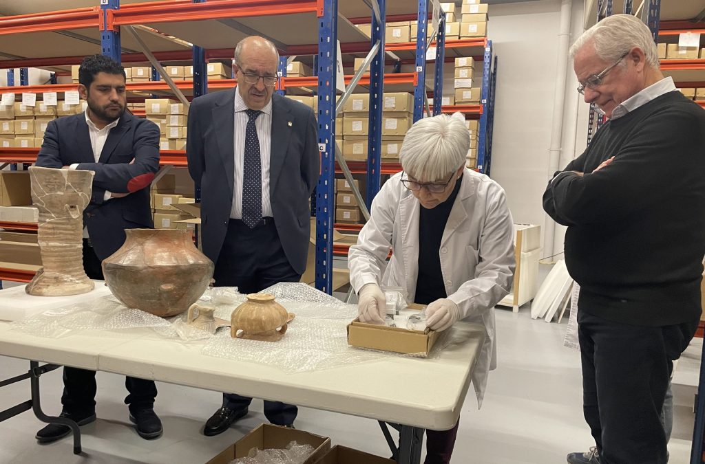El Museo de Teruel ya custodia las piezas provenientes del Matarraña cedidas por el Museu de les Terres de l’Ebre