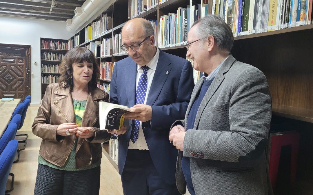 El Premio Aragón 2023 reconoce la trayectoria y el compromiso con la cultura de la revista ‘Turia’ del IET