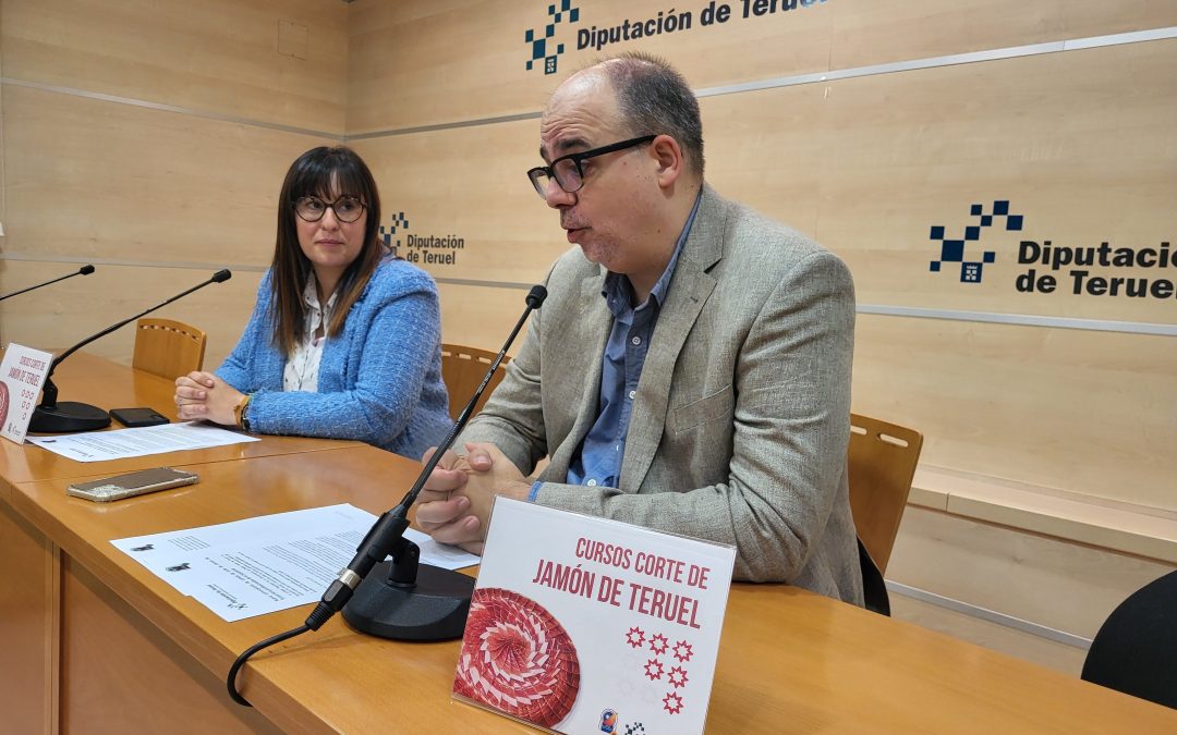 Nueva convocatoria de cursos de corte de Jamón de Teruel para profesionales de la hostelería
